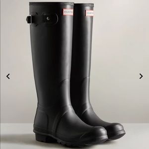 Hunters Rain Boots - Tall